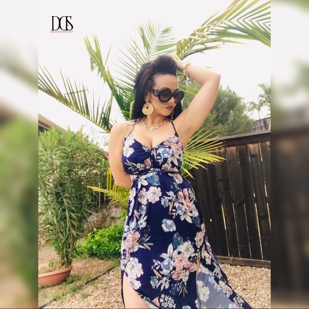 5 ⭐️ Caliente - Floral Thigh Slit Maxi Dress - Picture 3 of 8